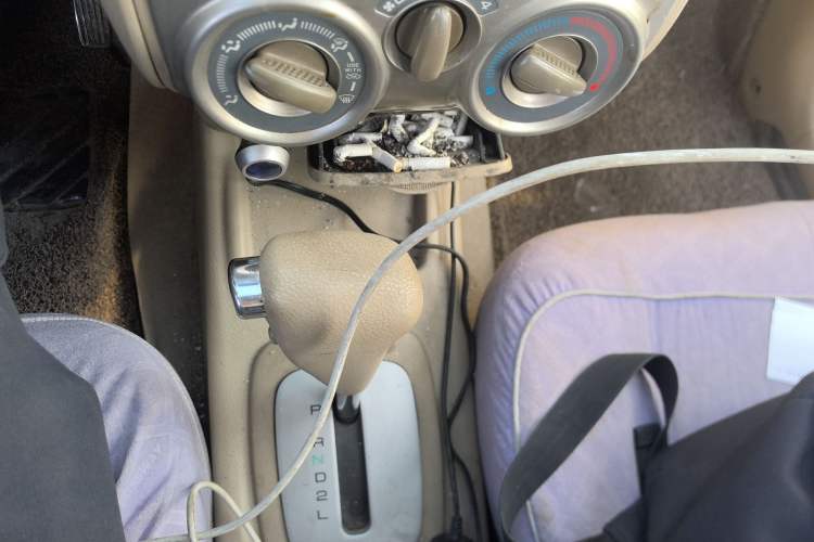 Used FAW Senya M80 2009 1.5L Automatic 5-Seater Luxury Version
