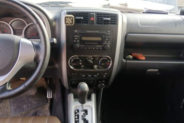 Used Suzuki Jimny 2015 1.3 AT JLX