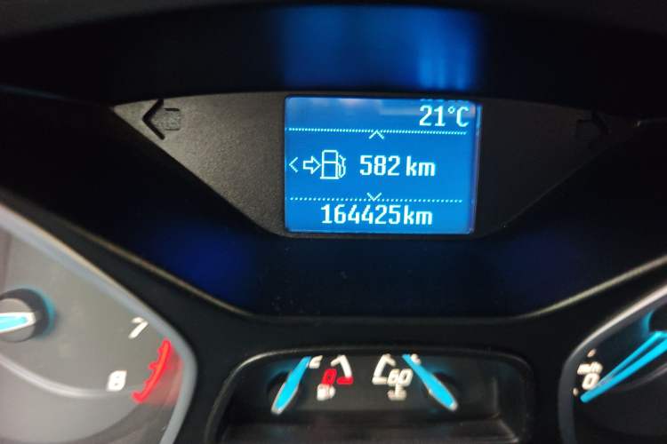 Used Ford Focus 2012 Sedan 1.6L Manual Fashion Edition Odometer Close Up