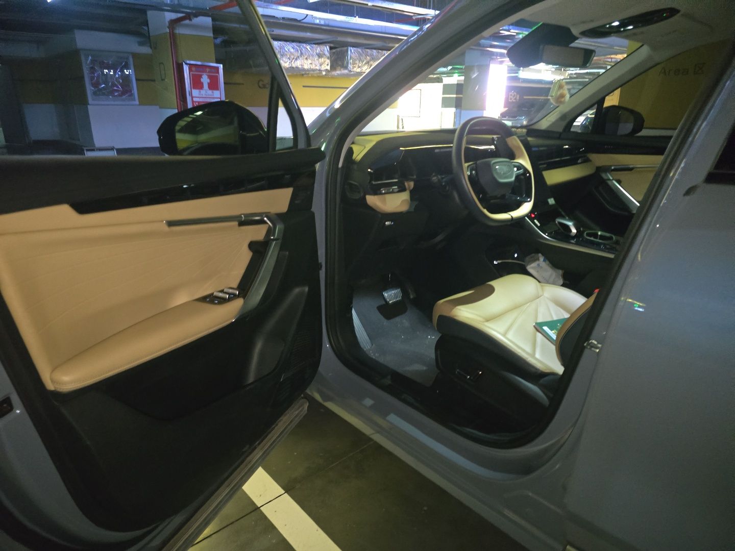 Geely Auto FX11 2023 1.5TD DCT Prestige Edition — снимка 16