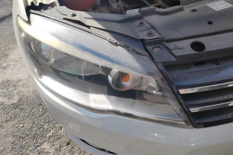 Used Volkswagen Jetta 2013 1.6L Manual Comfort Model Right Front Headlight