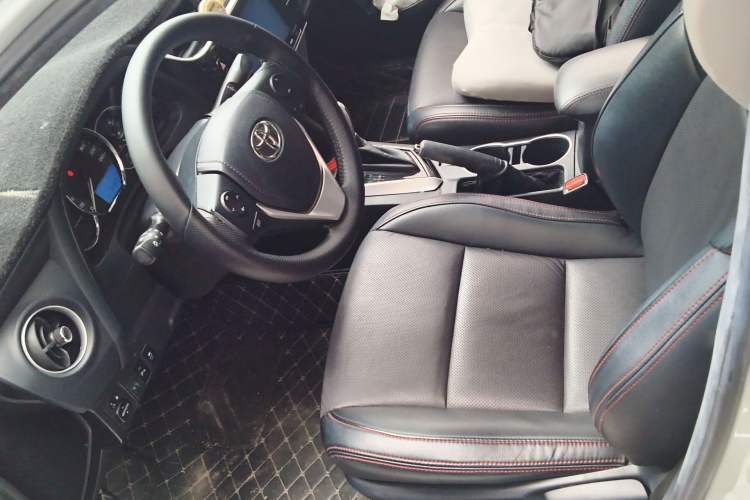 Used Toyota Levin 2017 Revised 185T CVT Elite Edition China V Standard Left Front Seat