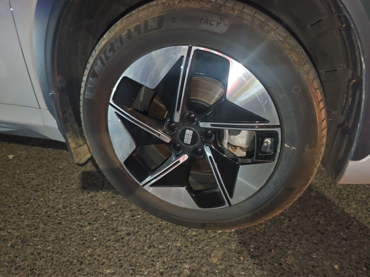Geely Galaxy E5 2024 530 km Exploration+ Version — снимка 3
