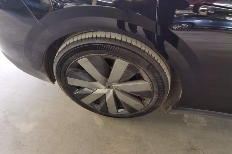 Used Li Auto Li Auto i6 2025 Model Four-Wheel-Drive Standard Type