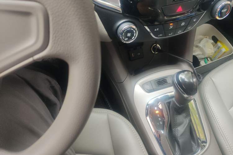 Used Chevrolet Cruze 2015 1.5L Automatic Fashion Navigation Edition