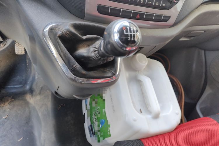 Used Foton Toano 2017 2.8T Facelifted E Van Long Wheelbase 4J28TC3
