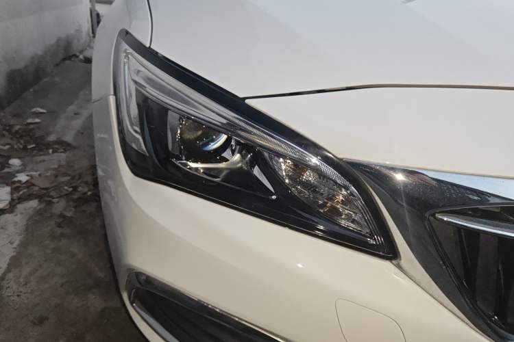 Used Buick Verano 2018 Sedan 15S Automatic Leading Model