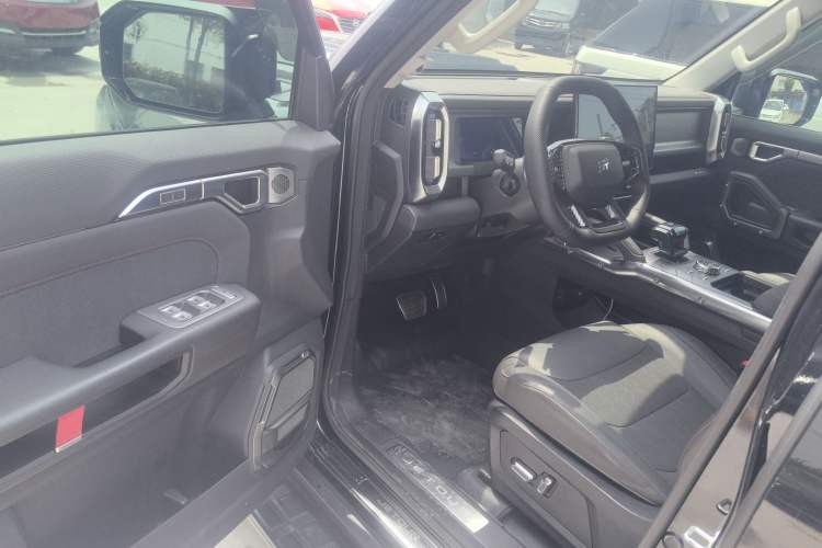 Used JETOUR Traveler 2023 2.0T All-Wheel-Drive CrossPRO Driver Seat