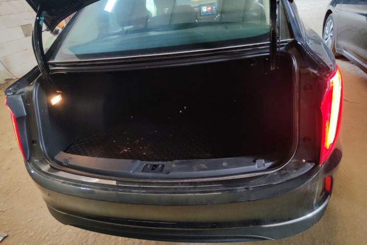 Used Hongqi E-QM5 2021 Charging Version Flagship Edition
