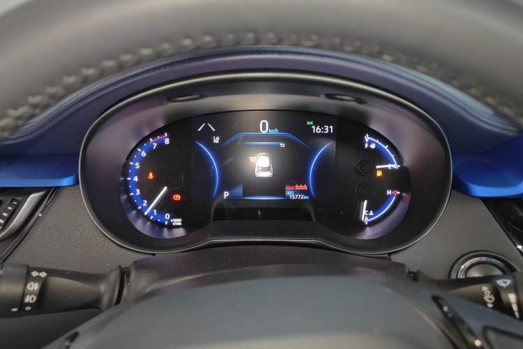 Used Toyota C-HR 2023 2.0L Luxury Edition Instrument Cluster