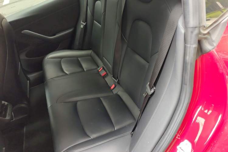 Used Tesla Model 3 2019 Long-Range Rear-Wheel-Drive Version