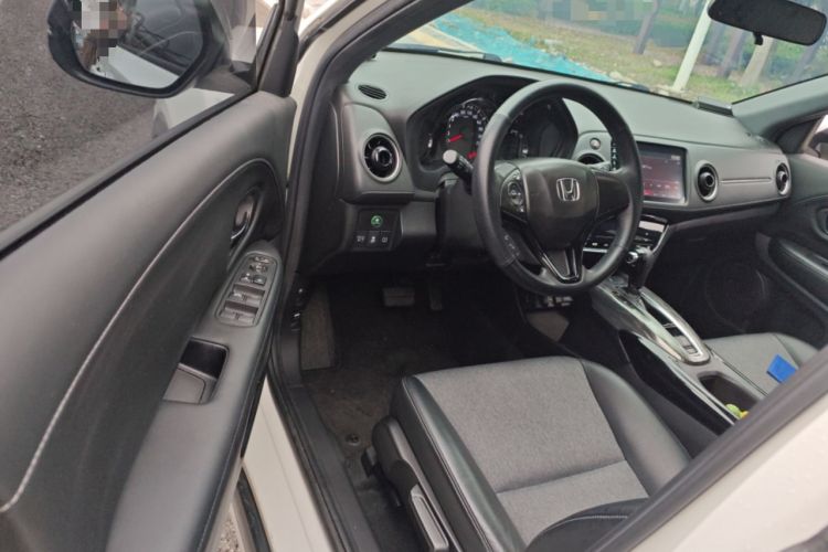 Used Honda XR-V 2020 220TURBO CVT Luxury Edition Driver Seat