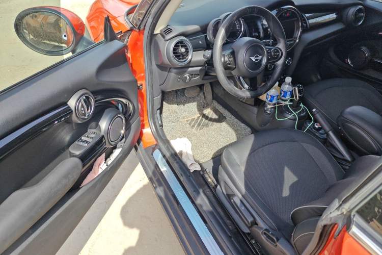 Used MINI 2019 1.5T ONE