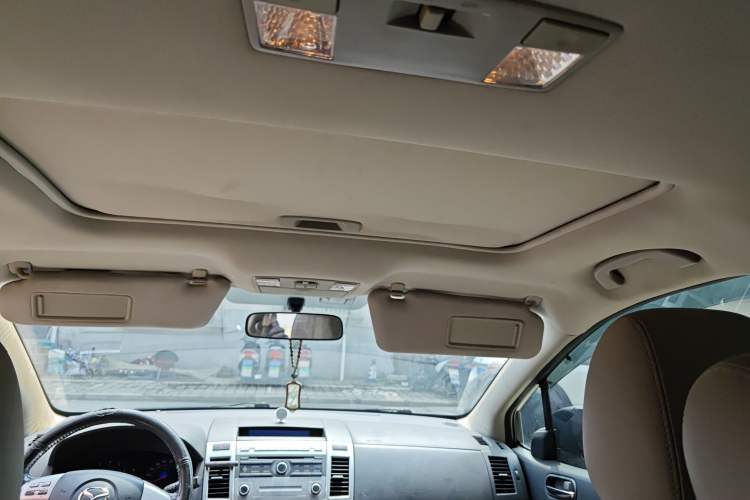 Used Mazda 8 2013 2.5L Deluxe Edition Headliner