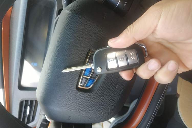 Used Geely Auto Vision X1 2017 1.3L Automatic Fun Edition
