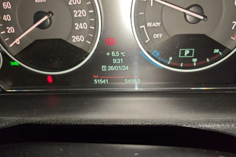 Used BMW 3 Series 2014 320Li Luxury Design Package
