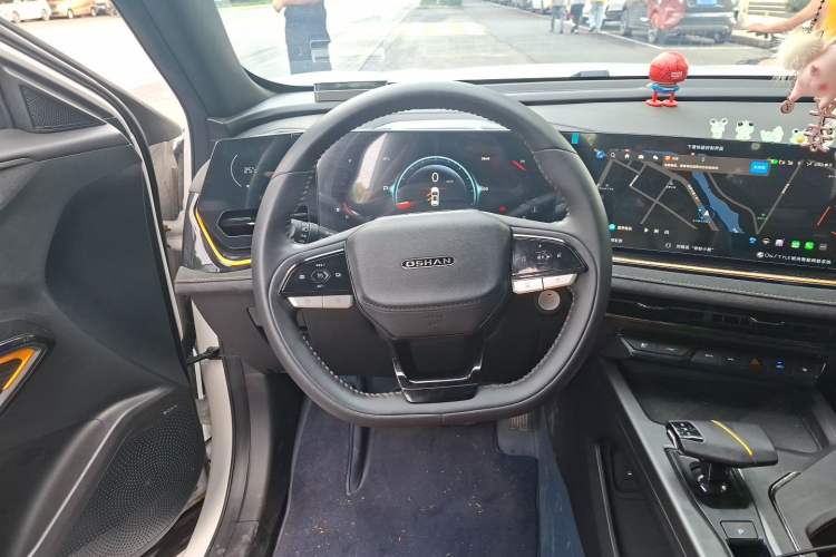 Used CHANGAN OSHAN X5 PLUS 2023 Revised 1.5T DCT Excellence Edition