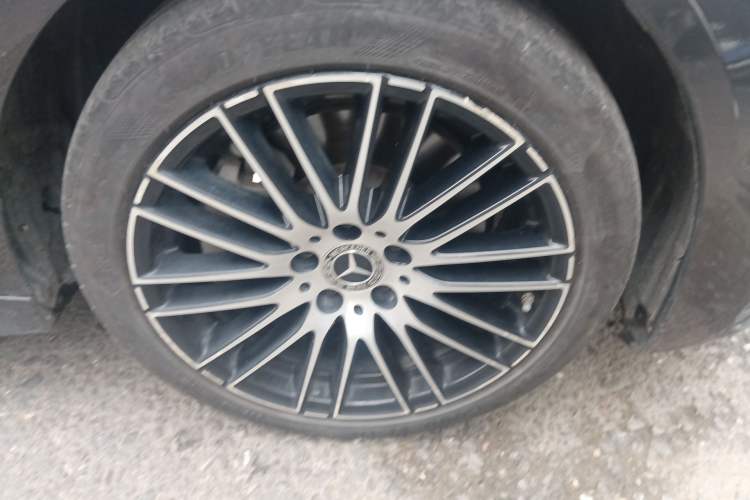 Used Mercedes-Benz C-Class 2022 C 260 L Sport Edition Right Front Wheel Hub