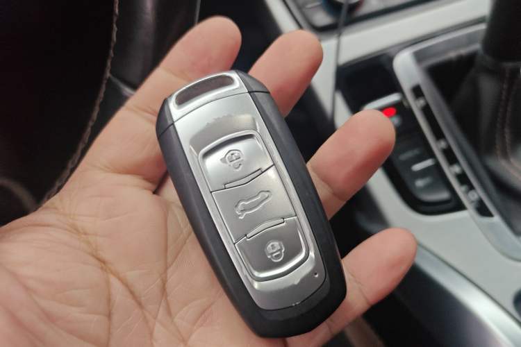 Used Geely Auto Emgrand X7 Sport 2016 1.8TD Automatic All-Wheel-Drive ZhiZun Edition