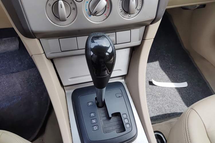 Used Ford Focus 2011 Hatchback 1.8L Automatic Fashion Edition
