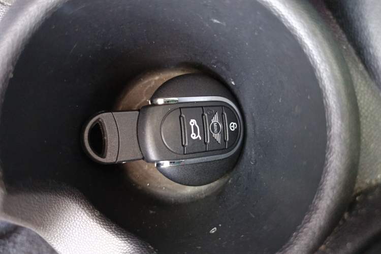 Used MINI MINI 2021 1.5T COOPER Classic Edition