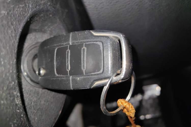 Used Luxgen U6 SUV 2015 1.8T New Innovation Upgrade Vehicle Key