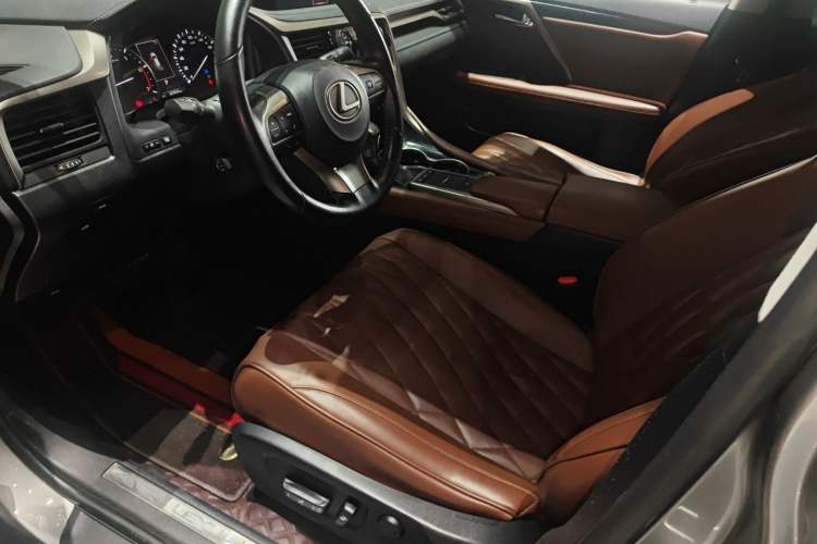 Used Lexus RX 2020 Revised Version 300 Two-Wheel Drive Elite Edition Left Front Seat