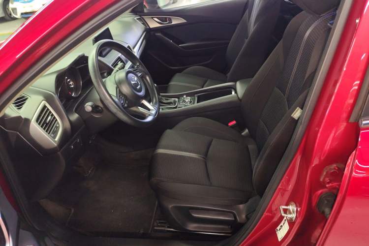 Used Mazda 3 Axela 2017 Hatchback 1.5L Automatic Luxury Model Emission Standard China V