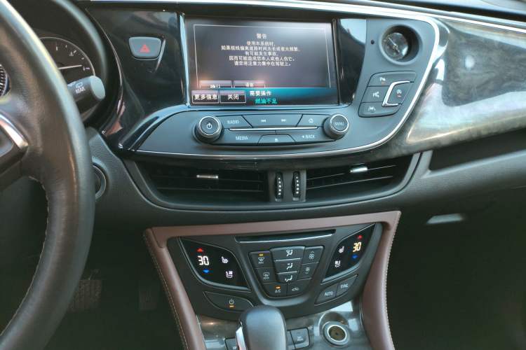 Used Buick Envision 2014 28T Four-Wheel Drive All-Terrain Flagship Edition Audio And AC Panel