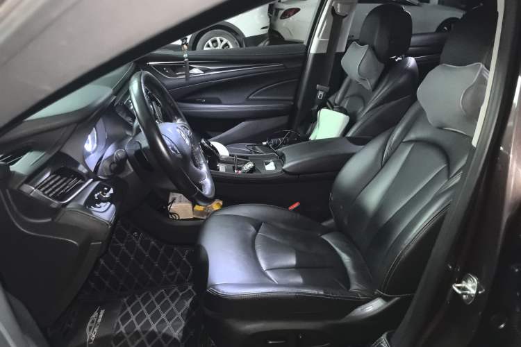 Used Buick LaCrosse 2016 Revised Version 28T Elite Edition Left Front Seat