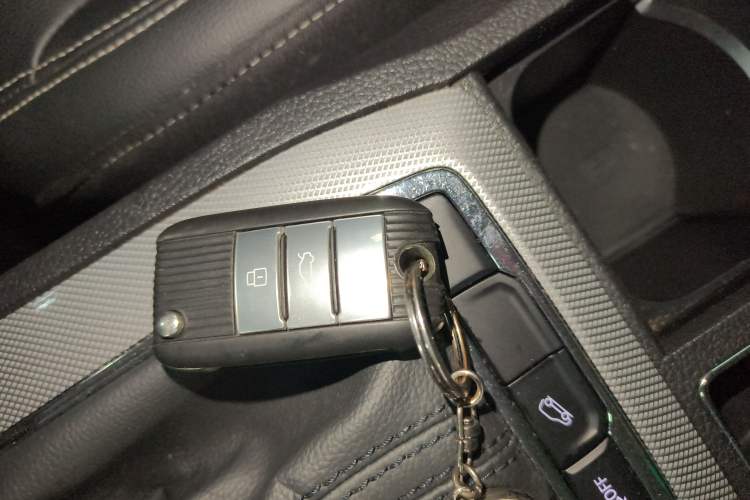 Used Roewe RX5 2020 20T Automatic 4G Connected Million Edition