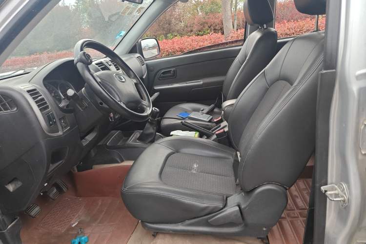 Used Great Wall Wingle 5 2017 2.2L Classic Version Two-Wheel Drive Big Double Cab 491QE
