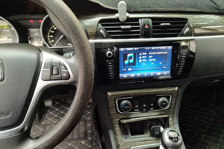 Used Zotye T600 2015 1.5T Manual Luxury Model