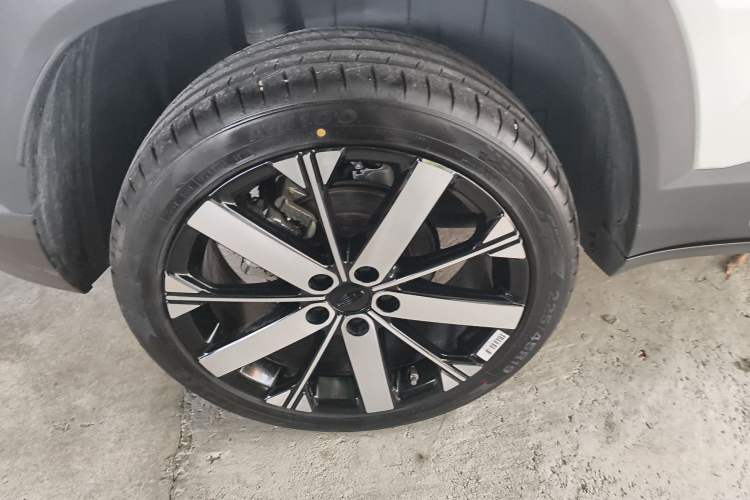 Used Geely Auto icon 2025 Linglong 1.5TD Jinxi Edition
