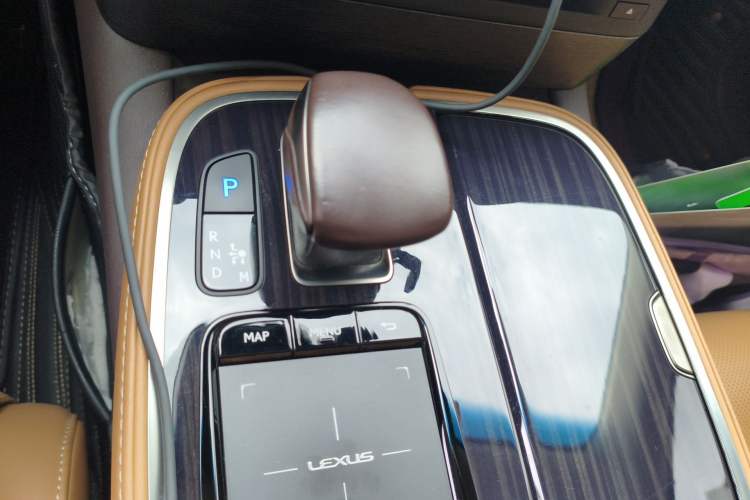 Used Lexus LS 2018 500h Premier Edition China V Standard Gear Lever