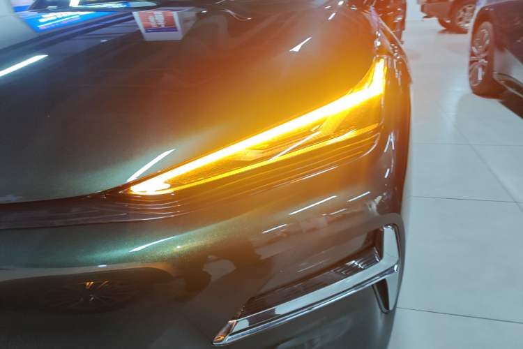 Used Geely Galaxy 8 2025 130km EM-P Starship Edition Left Front Headlight