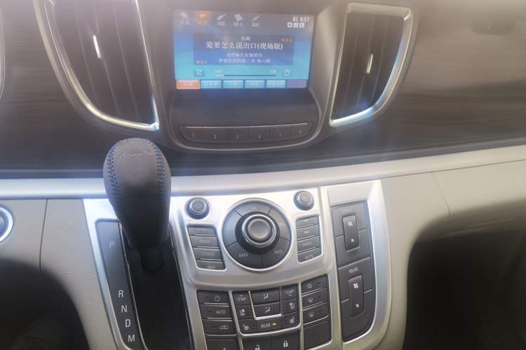 Used Buick GL8 2013 3.0L GT Luxury Business Haoya Edition