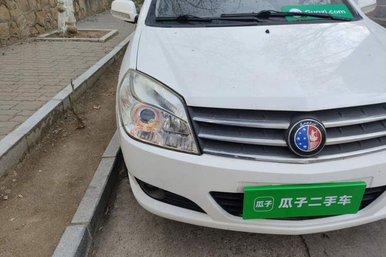 Used Geely Auto Diamond 2015 Sedan 1.5L Manual SuperDeluxe Model Right Front Headlight