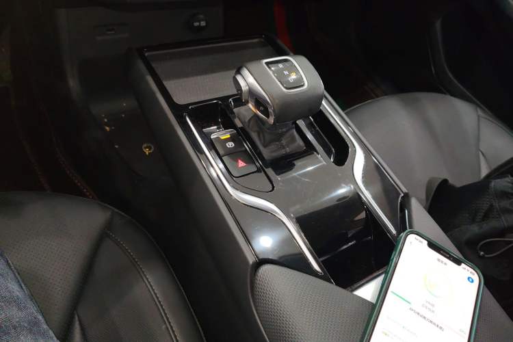 Used Hongqi E-QM5 2021 Online Booking Charging Basic Edition 5 Seats