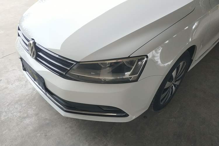 Used Volkswagen Sagitar 2017 230TSI Automatic Comfort Version