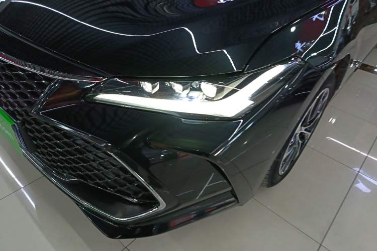 Used Toyota Avalon 2023 2.5L Luxury Edition
