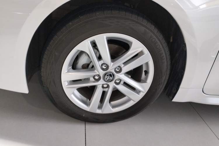 Used Toyota Levin 2024 Smart Electric Hybrid Dual-Engine 2.0L Leading Edition