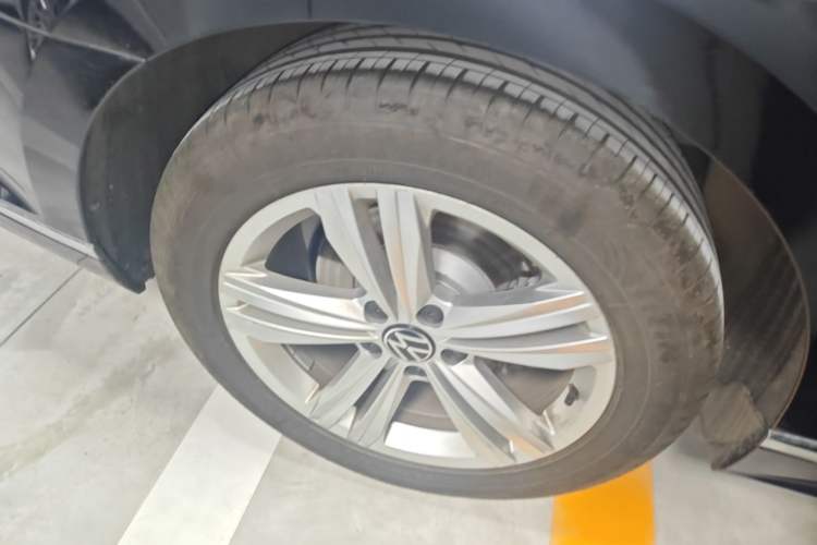 Used Volkswagen Magotan 2023 2 Million Units Limited-Edition 280TSI DSG Comfort Version