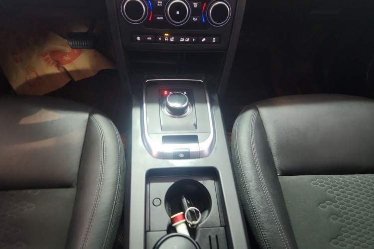 Used Land Rover Discovery Sport 2019 240 PS PURE Edition China VI Standard
