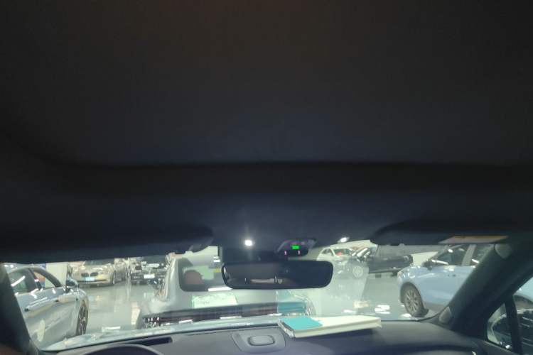 Used Nio ES7 2022 75 kWh Headliner