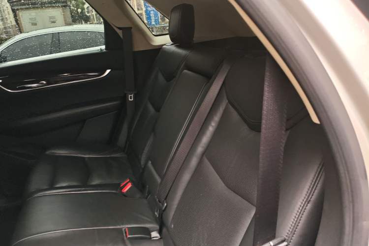 Used Cadillac XT5 2017 Anniversary Edition 25T Luxury Model