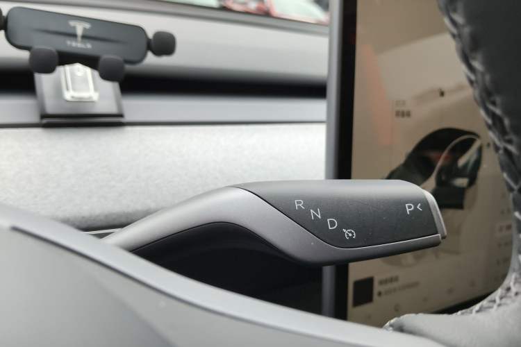 Used Tesla Model Y 2024 Rear-Wheel-Drive Version