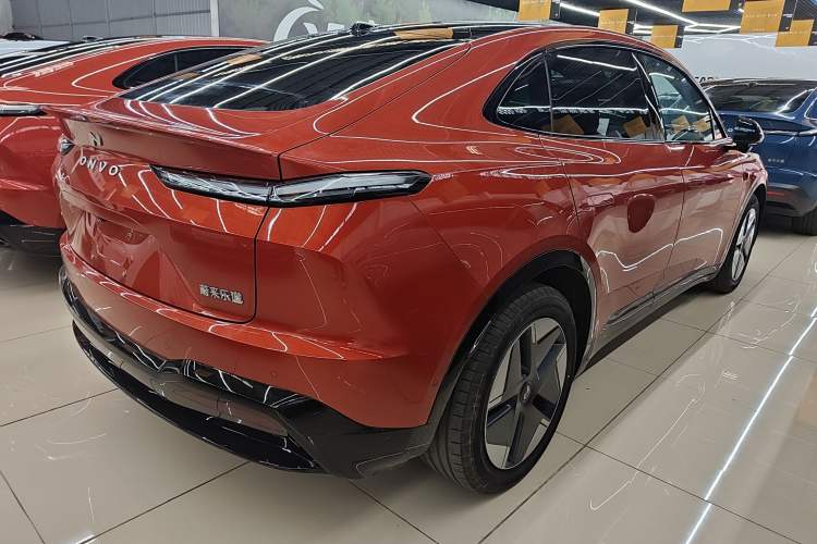 Used ONVO L60 2024 60 kWh Rear-Drive Version