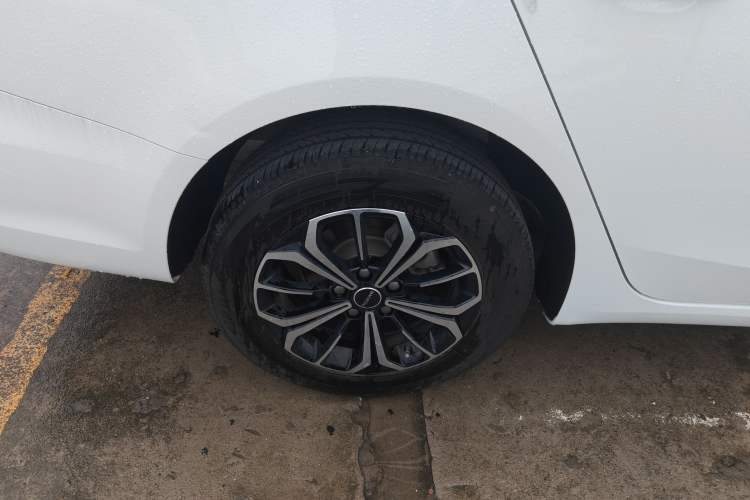 Used Roewe i6 MAX New Energy 2023 EV 420 Skyroof Special Edition
