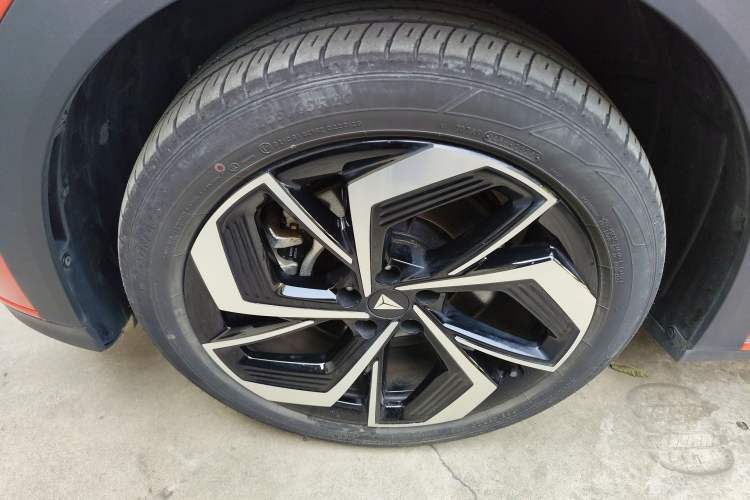 Used Deepal S07 2024 215Max Qiankun Intelligent Driving ADS SE Range-Extended Version
